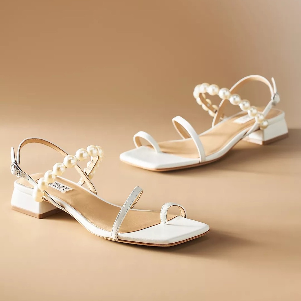 Badgley Mischka Joelle Pearly Toe-Ring Block-Heel Sandals Bridal 10 White Pearl